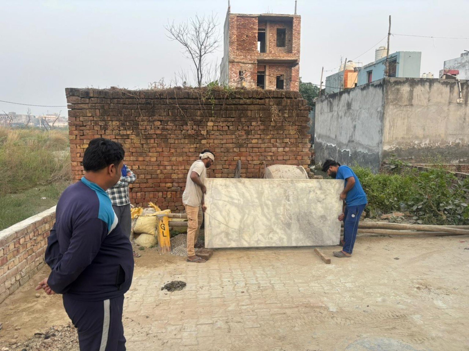 मंदिर निर्माण
